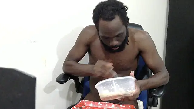 darkkras (Ask my age) - LOOKING FOR SLAVES TO SERVE ME DINNER!