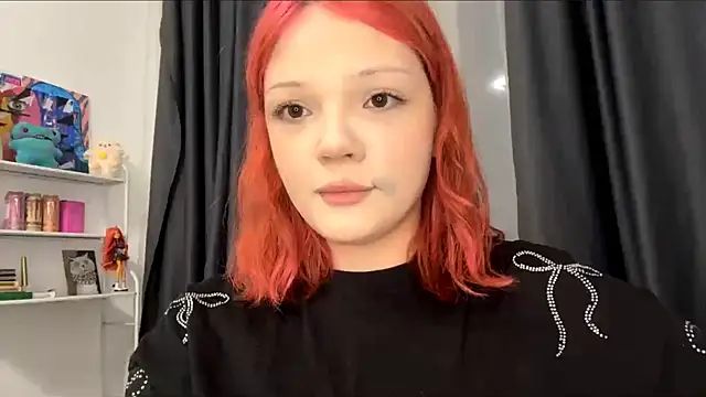 SmilingCutie webcam