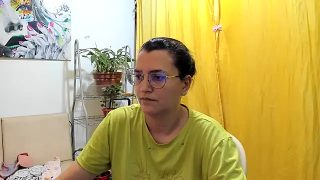 MARILYN_GARCIA live cam on StripChat