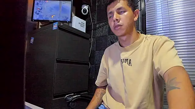 boy_bigcock24cm webcam