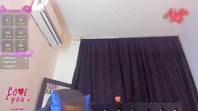 FoxxTattoo webcam