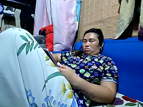 Lonely_Heart webcam