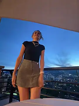alana15 live cam on StripChat