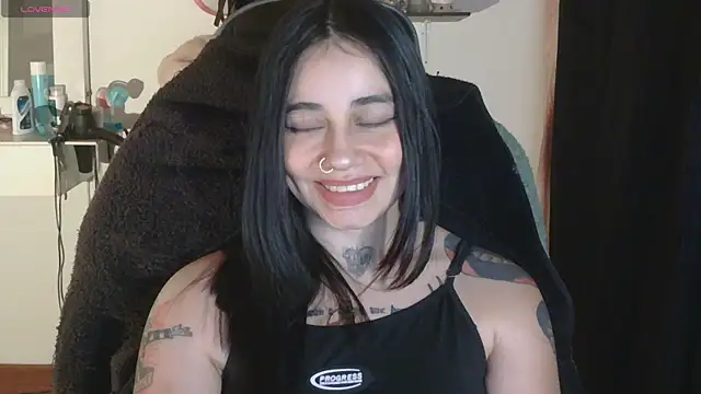 val_bardot live cam on StripChat