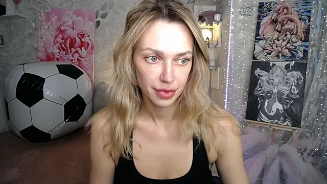 NickyAdamidi webcam
