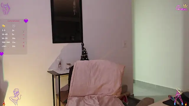 scarlett_diamond11 live cam on StripChat