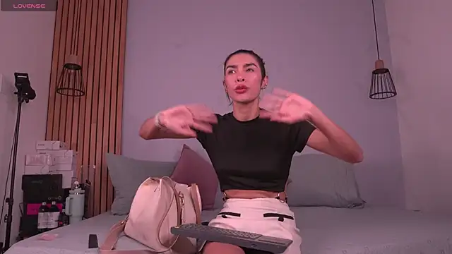mia-reeves live sex cam