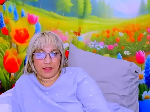 indianroxy webcam