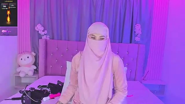 Nayla-Mouna webcam