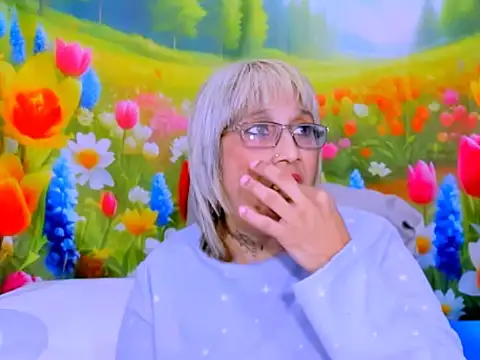 indianroxy webcam