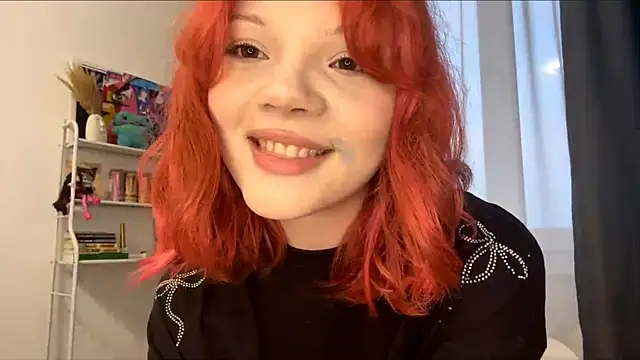 SmilingCutie webcam