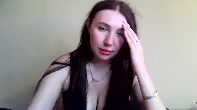 Milana_Lovee live cam on StripChat