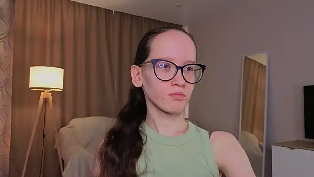 BettyBrowni webcam