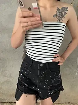 MiuMiu-Babyy webcam
