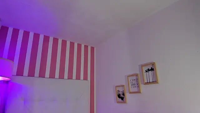Samantha_Lenox webcam