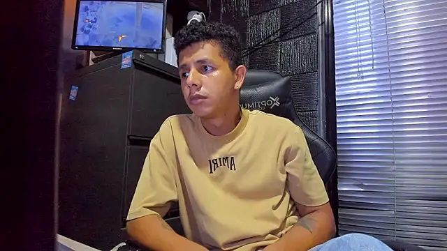 boy_bigcock24cm webcam