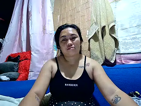 Lonely_Heart webcam