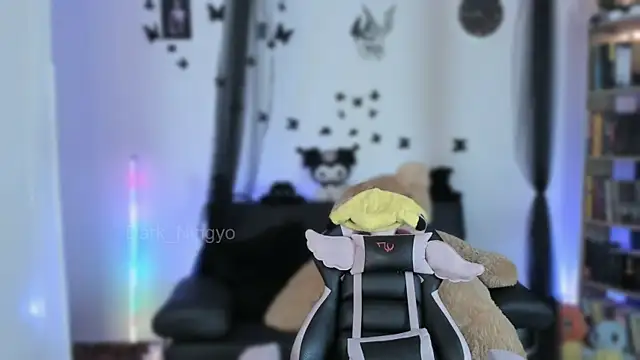 Dark_ningyo1 webcam