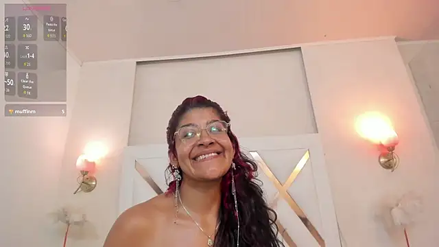 Sky_Collins_ webcam