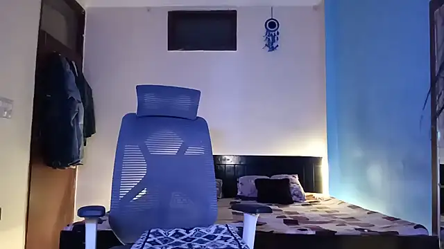 YourDesi_Laila_ webcam