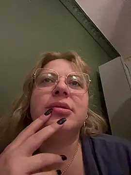 MertTtTtT006 webcam