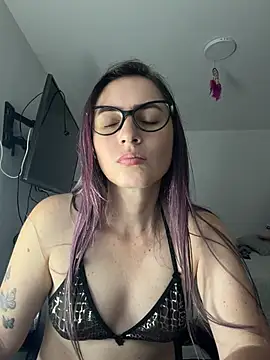 BellaTxM__ webcam