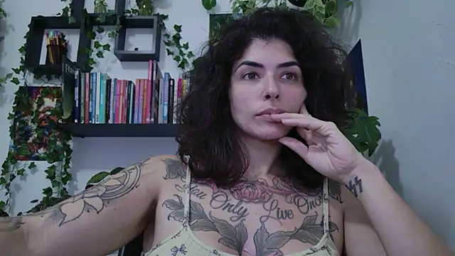 TaliMajesty webcam