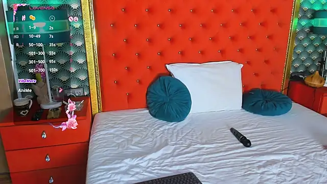 VallerieJones webcam