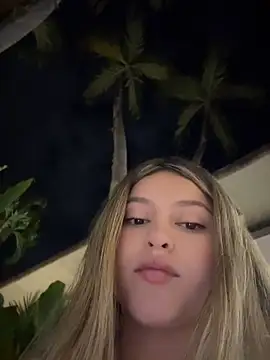lunablossom_ webcam