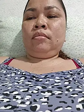 Sweetlorie_83 webcam