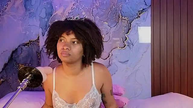 lolalewis777 - Lolalewis777's free webcam - UK Sex Cams