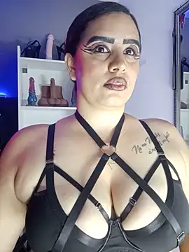 mariagaitan - MariaGaitan's free webcam - UK Sex Cams