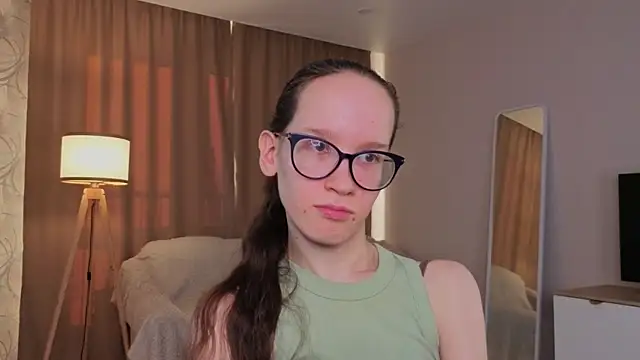 BettyBrowni webcam