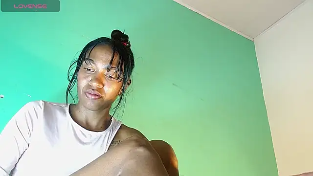 avaleri_cherry webcam