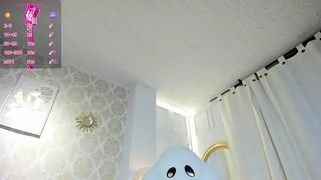 LilyThea webcam