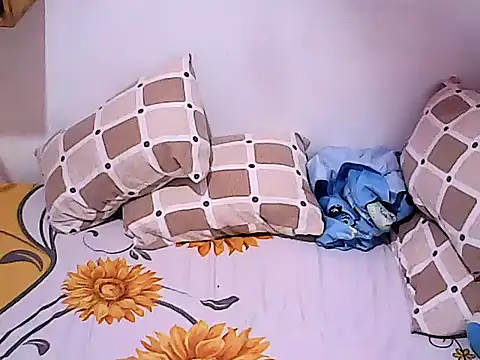 Sweetyummybabygirl webcam