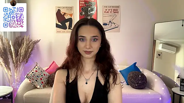 LinaMour webcam