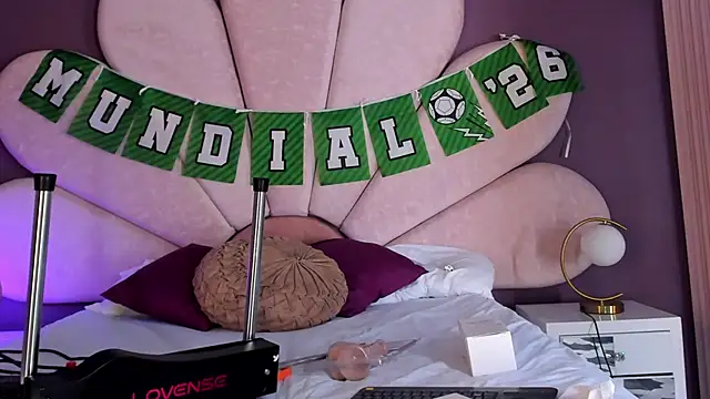 AmmyJones_ webcam