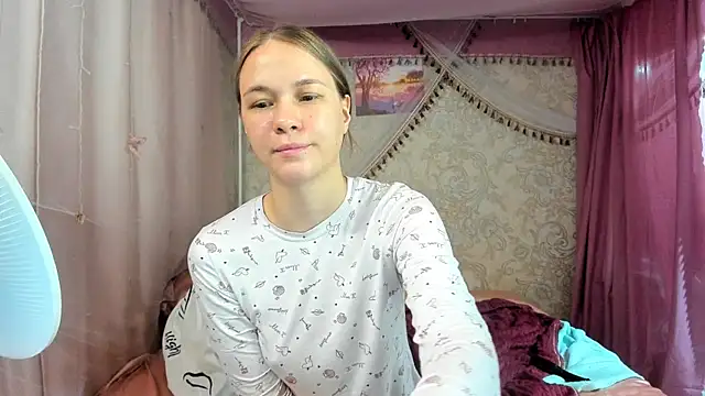 leila_bambi_ webcam