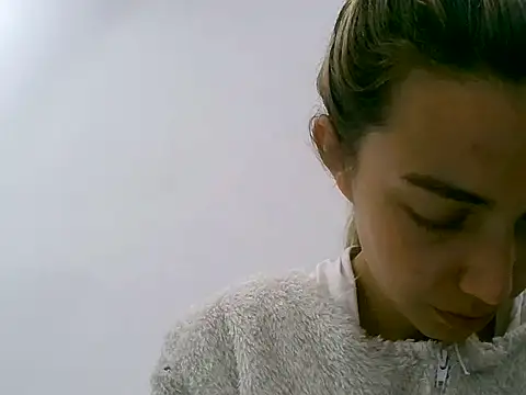 VittoriaTaylor webcam