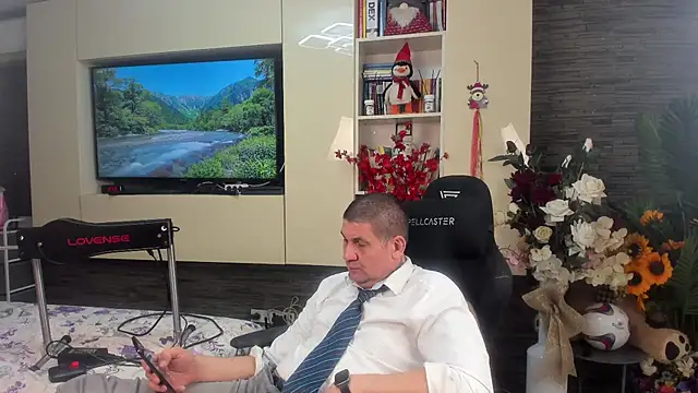 SpartacusDaddy48 webcam
