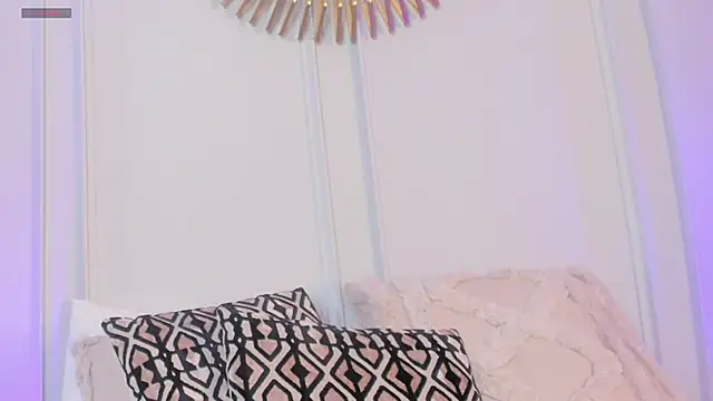 CharlotteBrownn_ webcam