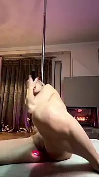 HOTLadyluna webcam