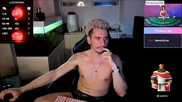 Rayzel_White webcam