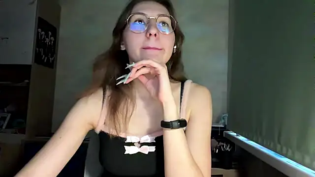Miaaa_Moon webcam