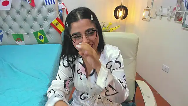mila_quin webcam