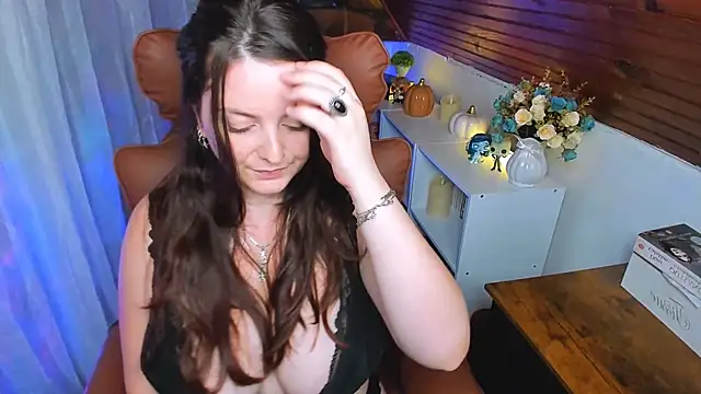 ErinMarshall webcam