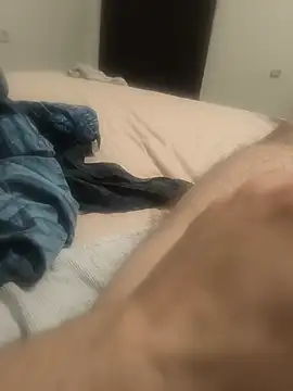 LookingForSponsoRr webcam