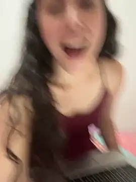 LatinDoll8 webcam