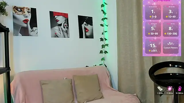Rebeca_Marchetti webcam